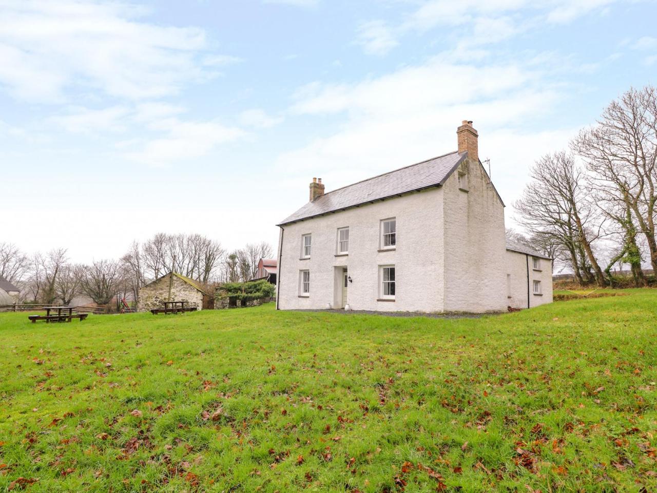 Llwyncadfor Farm Vila Llangunllo Exterior foto